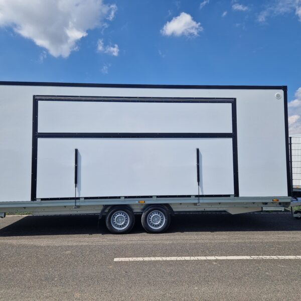 Event Trailer Bühne Schowroom 610x220x220cm 230V Licht Tür Treppenzugang 13″ 2700kg