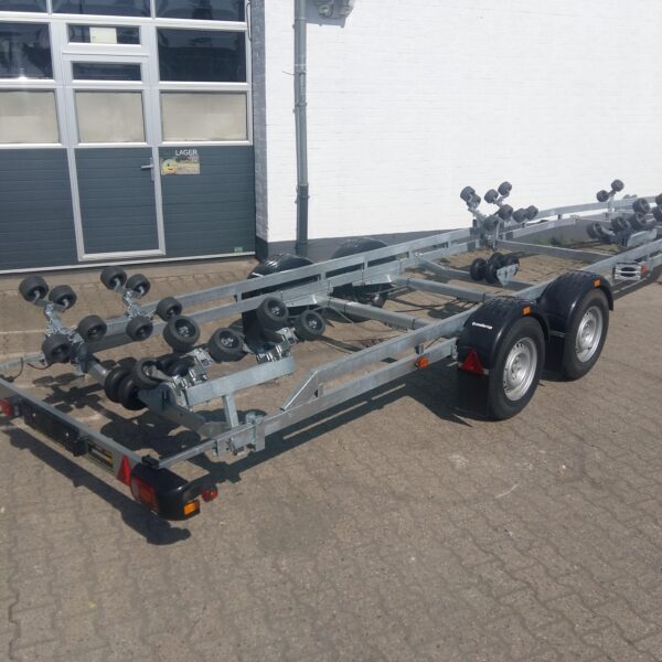 Brenderup Bootstrailer 303500 X TB SR X-Line Superrollen (XXL) 3500kg Online Frühling Aktion